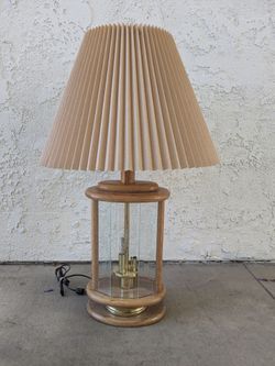 Table lamp