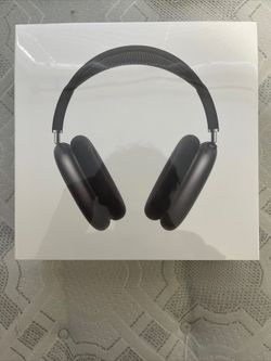 Apple AirPod Maxes
