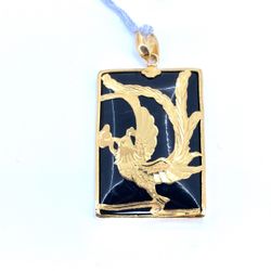 24Kt Yellow Gold Onyx Bird Pendant 7.40g 21980150
