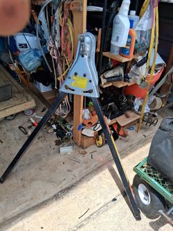 Tow dolly