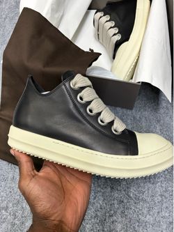 Rick Owen’s low jumbo laces