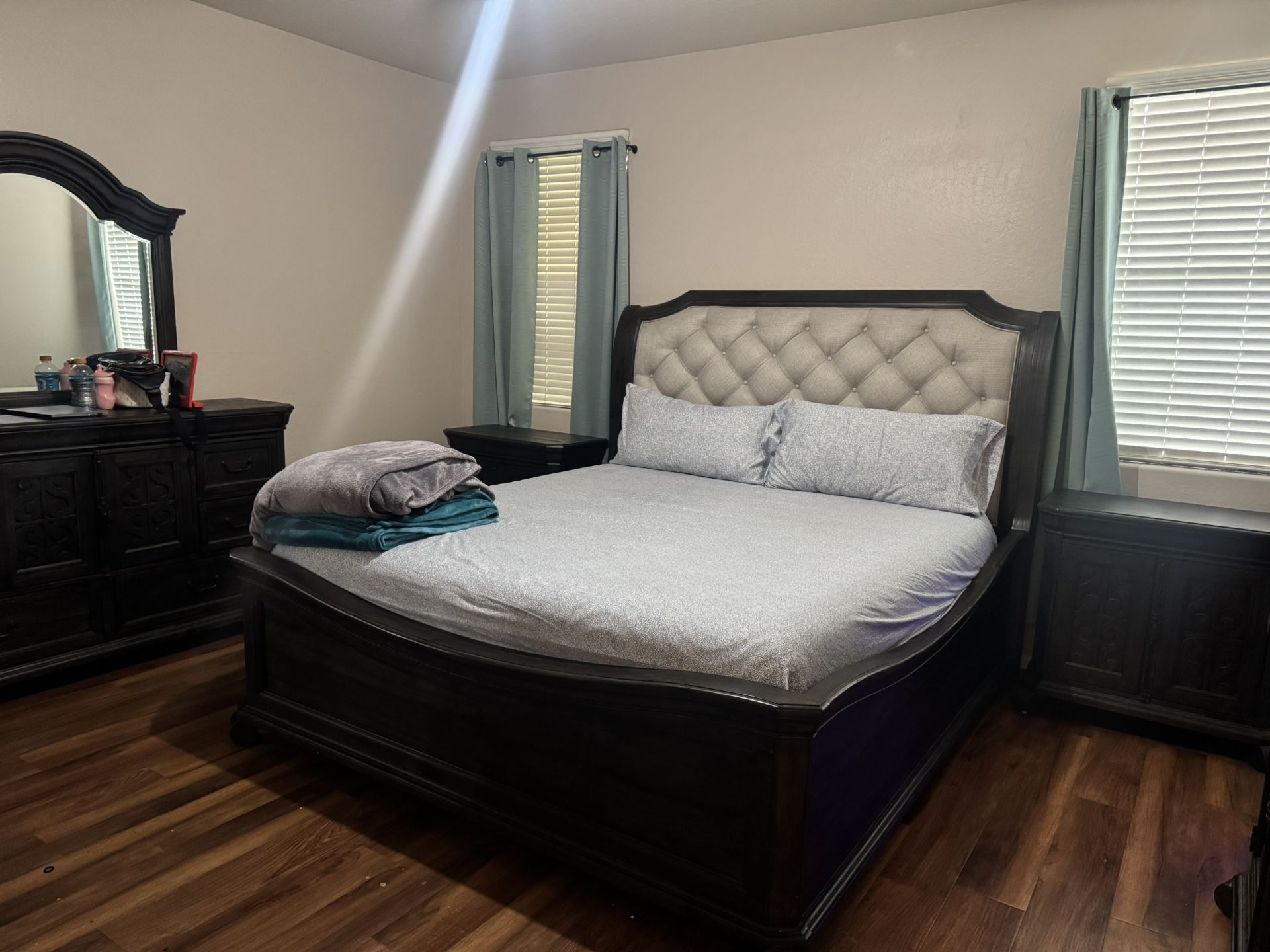 King Bedroom Set
