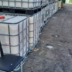 275 Gallon Water Tanks 