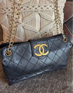 🌴🌴🌴QUILT CHANEL LEATHER BAG