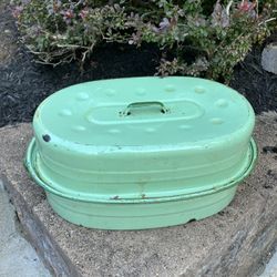 Vintage Rustic Enamel Roaster/Planter