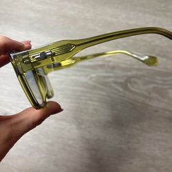 GENTLE MONSTER LOOPY-OL1 サングラス　 美品 Gentle Monster Sunglasses I Loopy OL1 for Sale in Los Angeles, CA