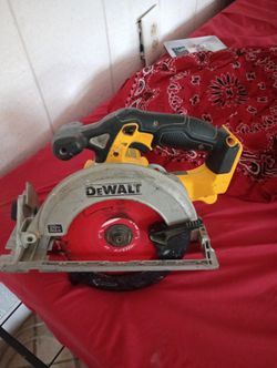DeWalt 20v Max cordless Circular Saw