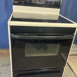 KENMORE GLASS TOP STOVE OVEN (DELIVER AVAILABLE)