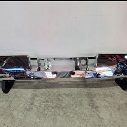 2014 2015 2016 2017 2018 CHEVROLET SILVERADO GMC SIERRA 1500 REAR BUMPER OEM
