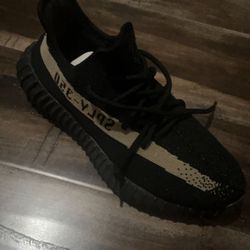 YEEZY BOOST 350 V2 OREO