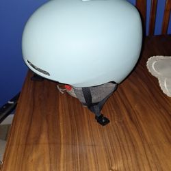 MOD Ski Helmet Medium/ Large