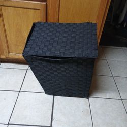 Black Laundry Basket It Just Missing One Little Wheel (Must Pick Up