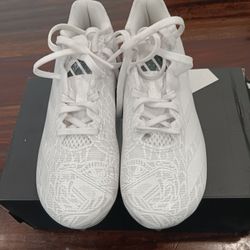 YOUTH SOFTBALL BASEBALL SOFTBALL CLEATS SZ 2.5 CHEAP