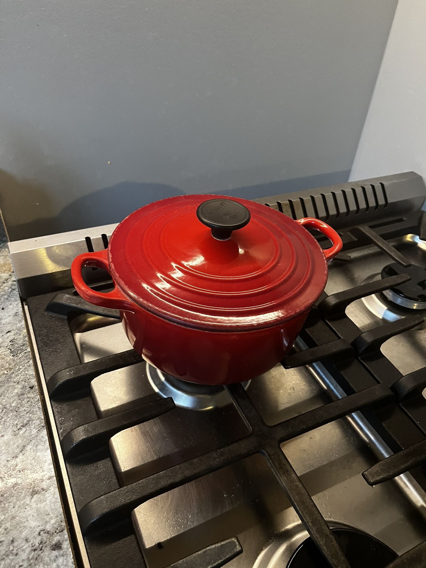 Le Creuset 2 Qt Round Dutch Oven – Red Enameled Cast Iron – Made in France
