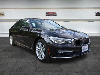 2016 BMW 750i