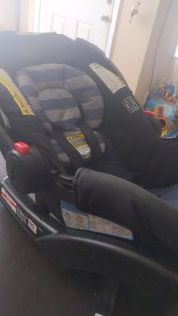 Graco infant car seat