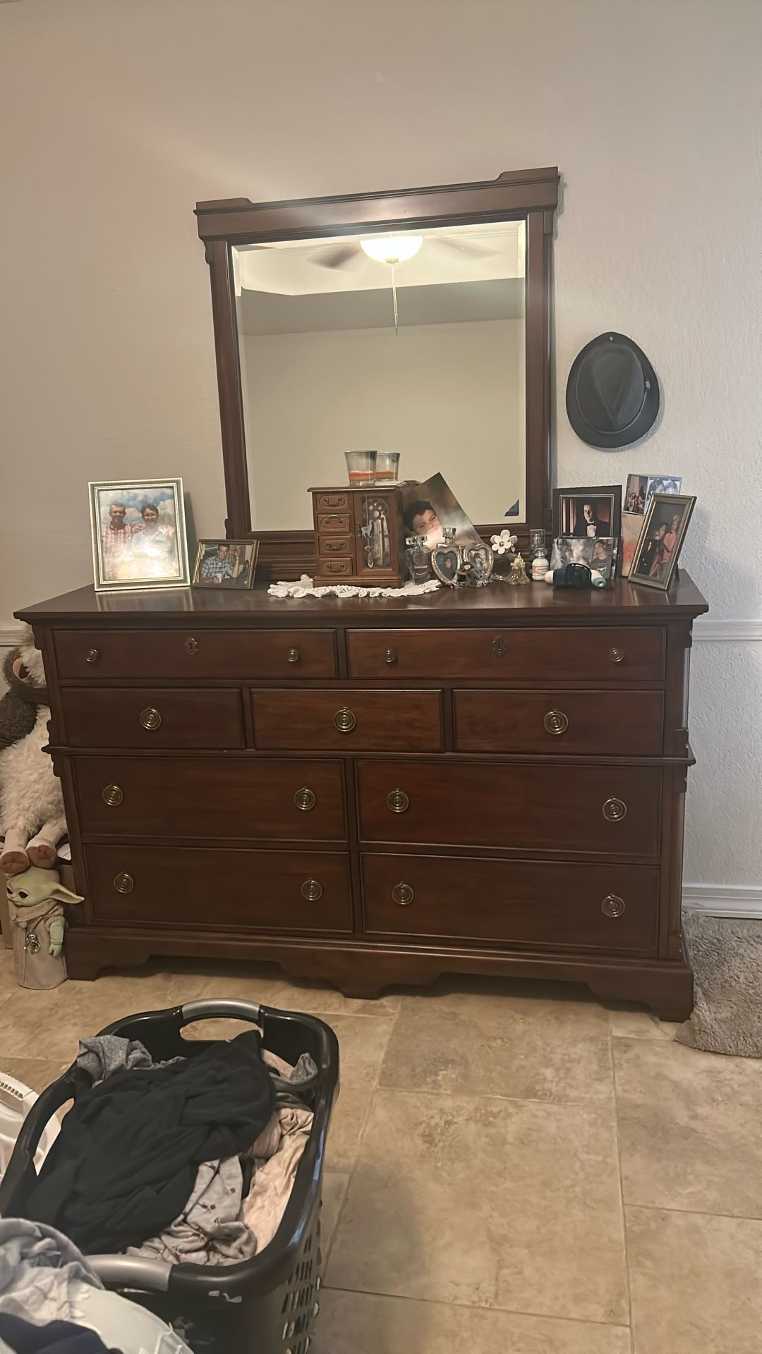Dresser