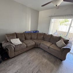 Sectional Couch 