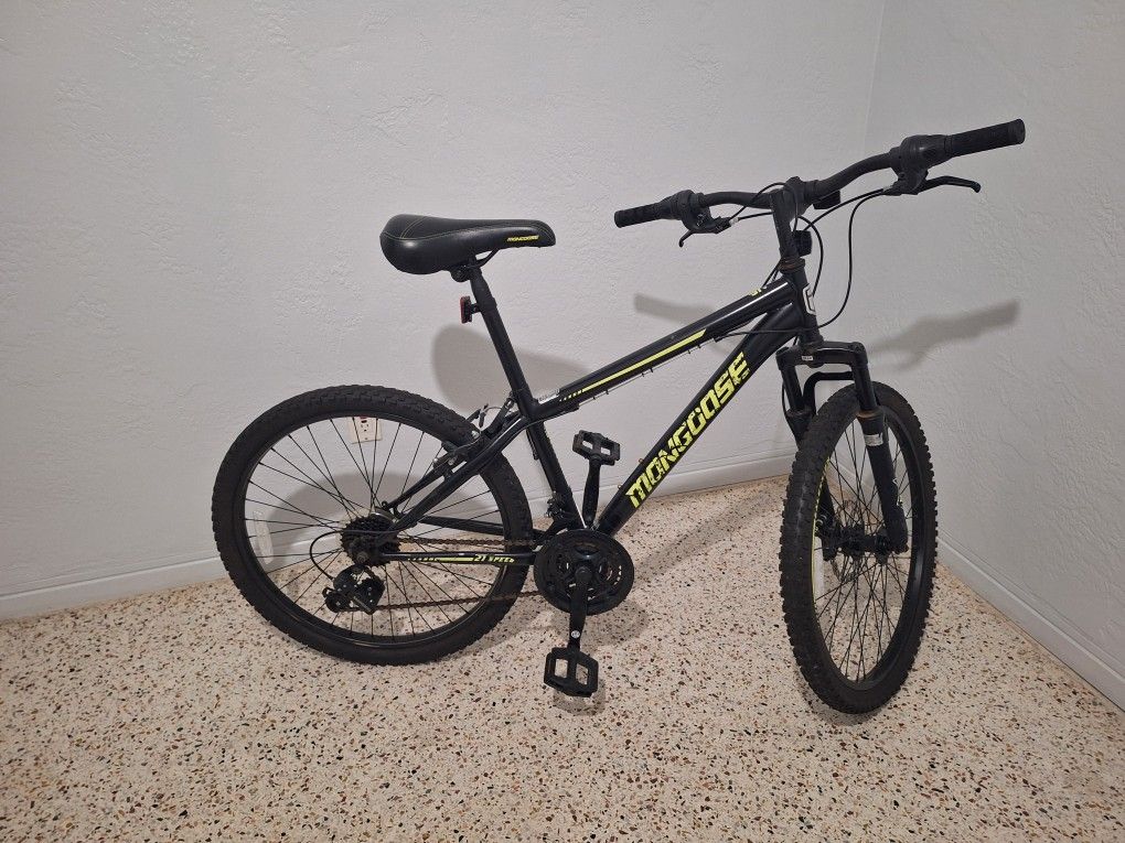 Mongoose Excursion 24" 21spd Mountain Bike
