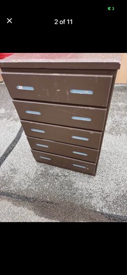 Brown 5-Drawer Chest