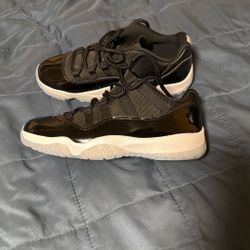 Jordan 11 Retro Low - Space Jam - Size 10.5