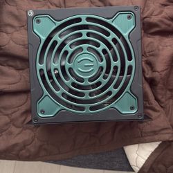 EVGA SuperNOVA 750 G5 Power Supply 