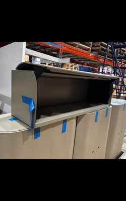 (19) like new wall cabinets  42 and 48"  metal with keys