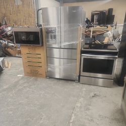New Whirlpool Kitchen Set