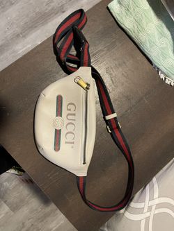 Authentic Gucci Crossbody Belt Bag