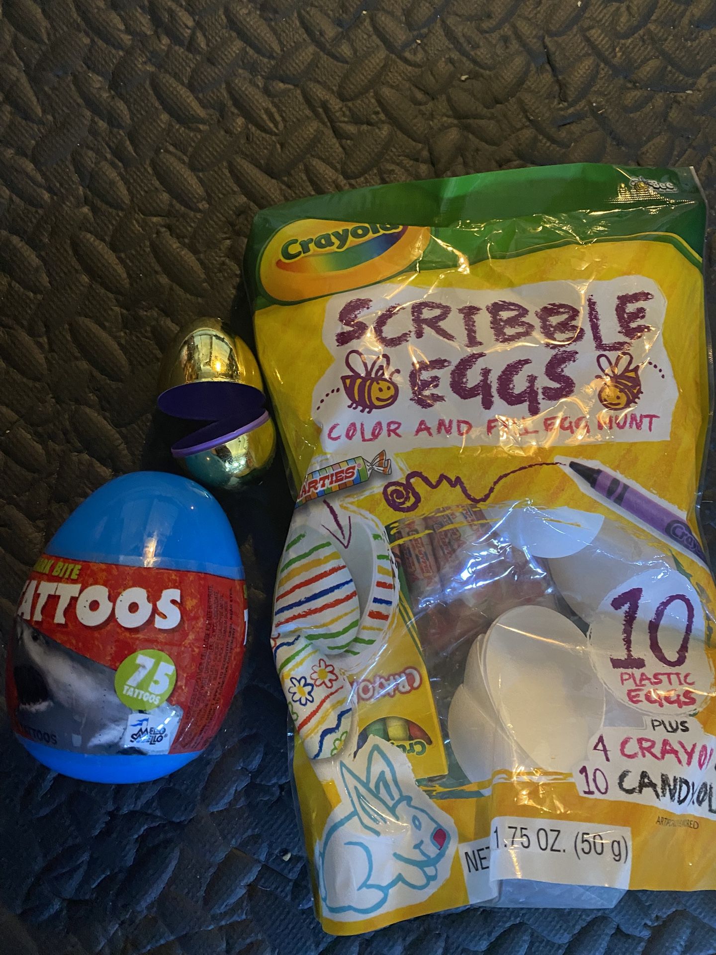 New Crayola SCRIBBLE EASTER EGGS & Shark Tattoo