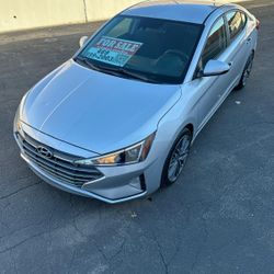 2019 Hyundai Elantra