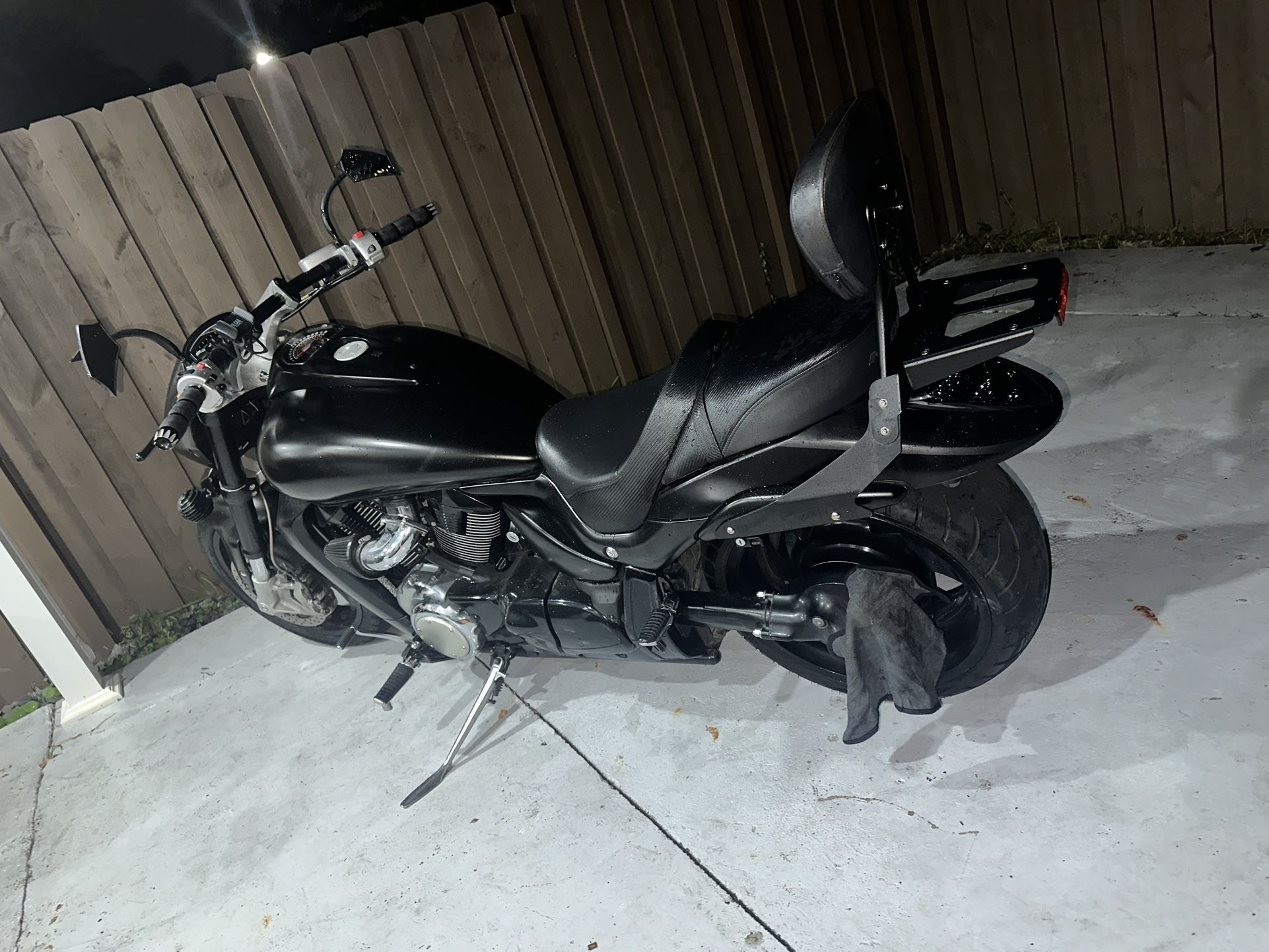 2014 Suzuki M109r (cruiser, Motorcycle)