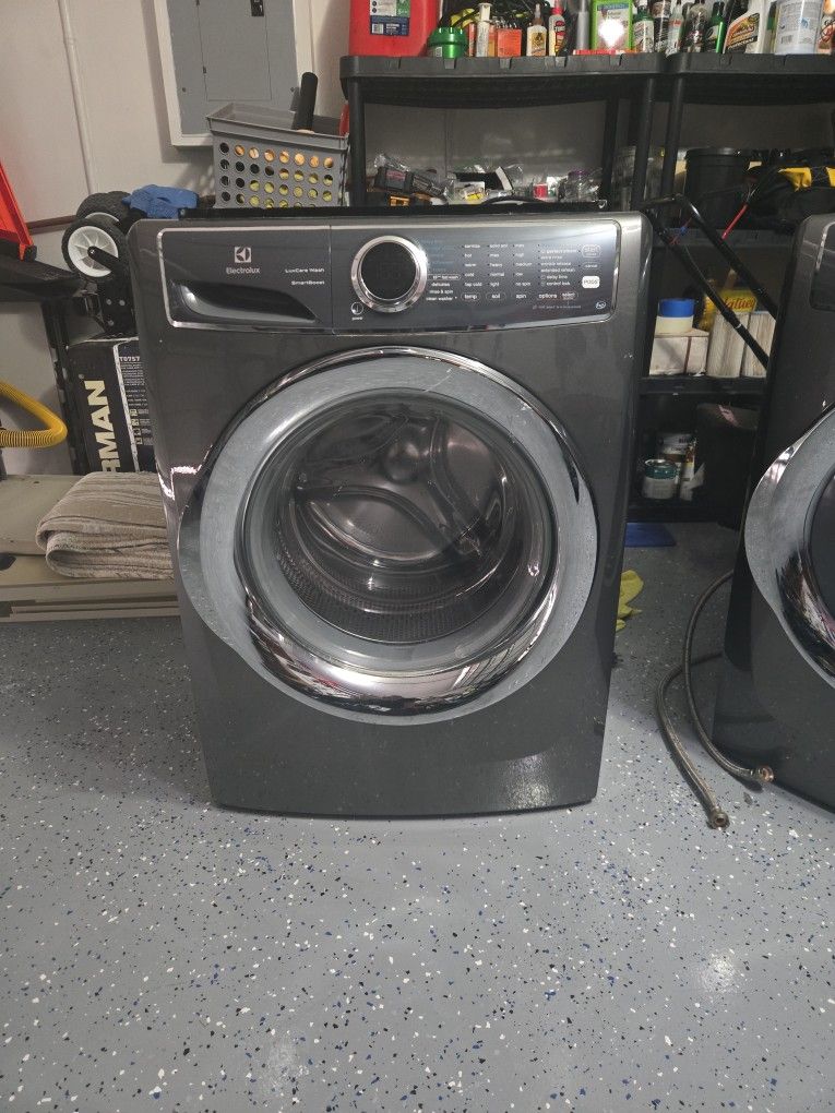 Washer & Gas  Dryer 