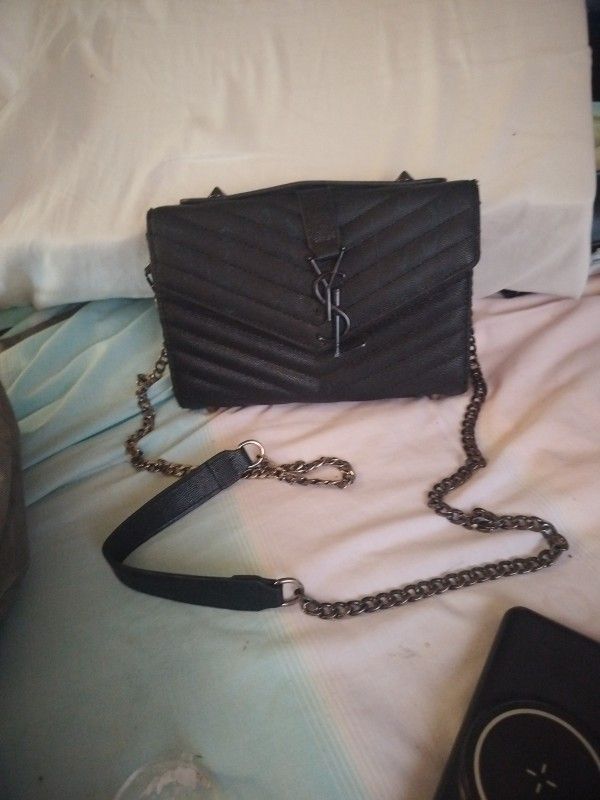 YSL PURSE 600$