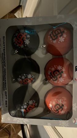 Giants baseball ornaments