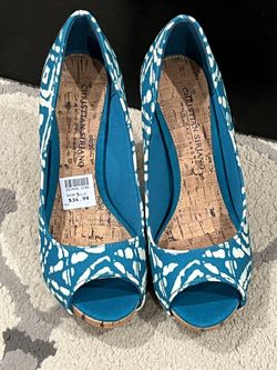 NEW Teal Pump Heels
