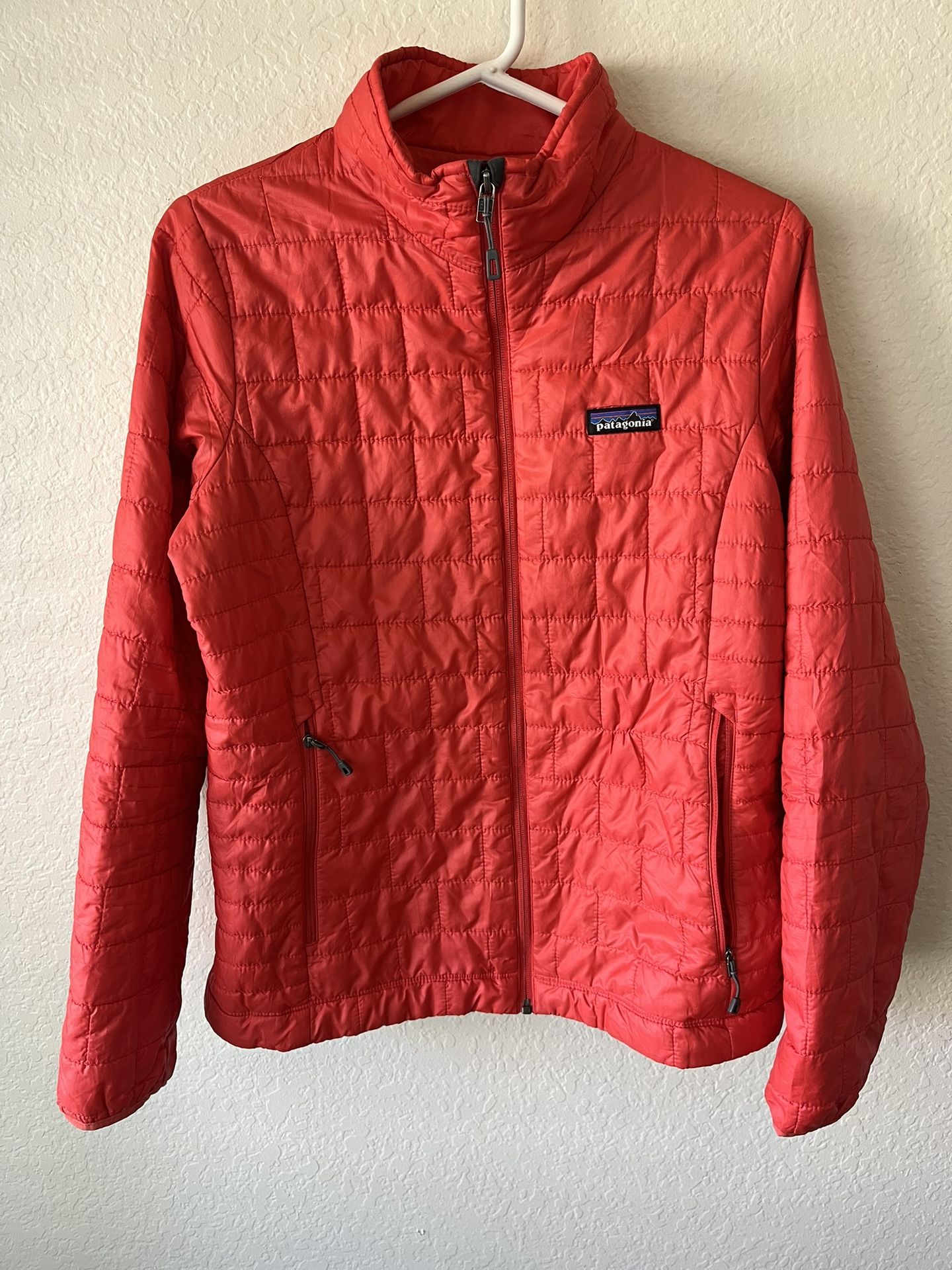 Patagonia Women’s Nano Puff Jacket Tomato Red Size Medium READ