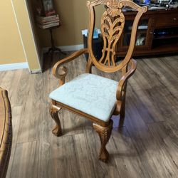 Living Table Six Chairs