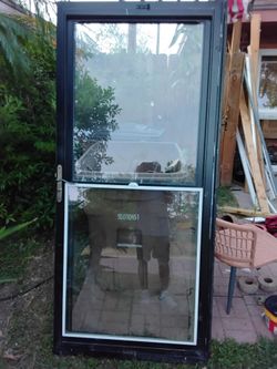 Storm door black 36