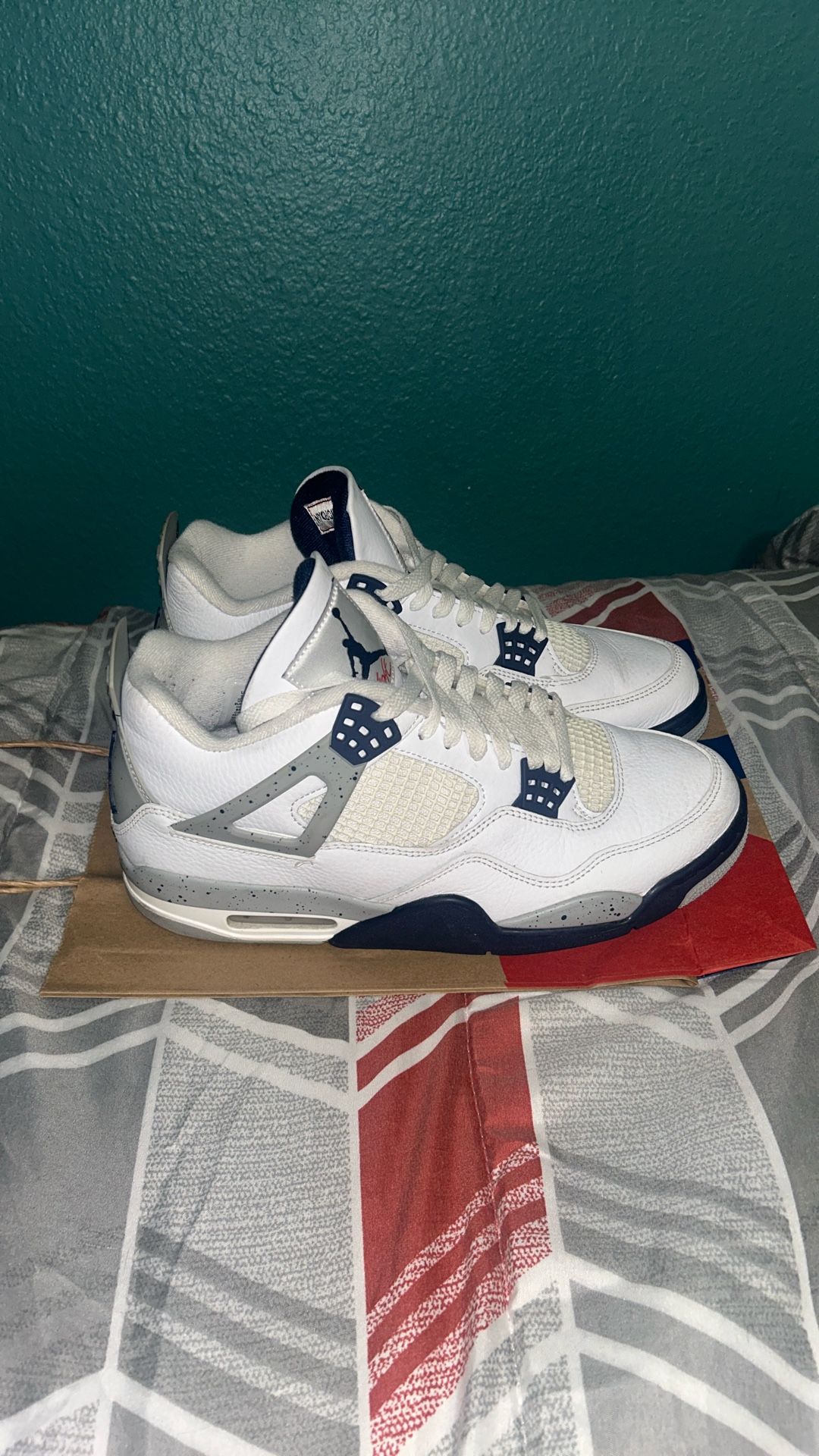 Nike Air Jordan 4 Retro - White & Blue (Size 10)