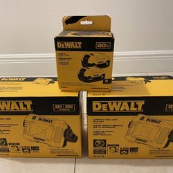 DEWALT 12V/20V MAX Compact Task Light DCL077B With 2 Batteries