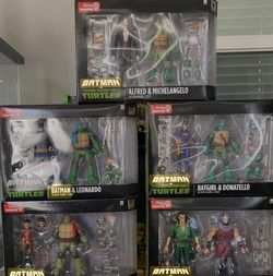 Batman vs TMNT Action Figures complete Set from GameStop Exclusive