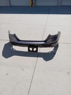 19 to 22 rear bumper honda insight  ( oem) little dent