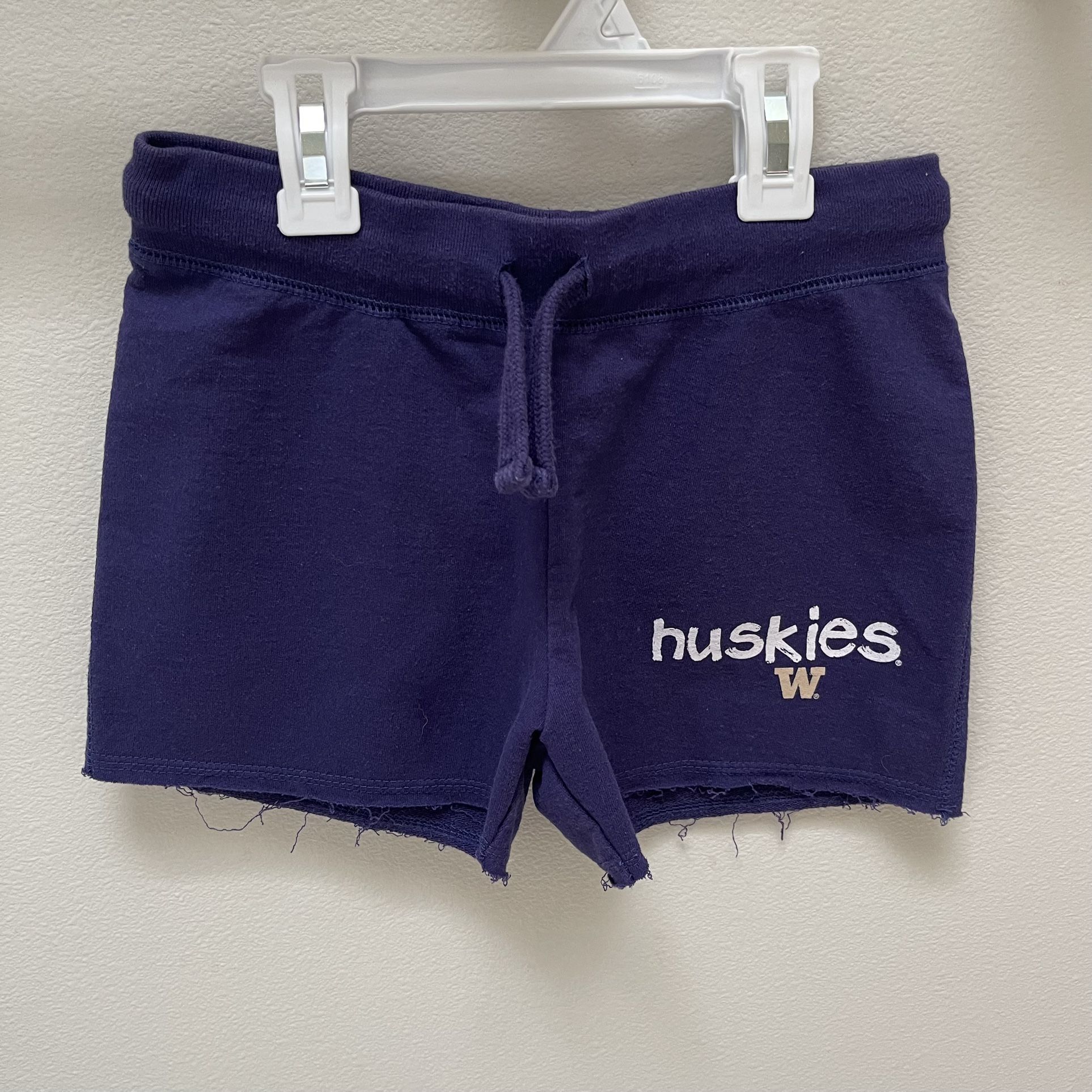 Kids Size 10/12 Huskies Shorts