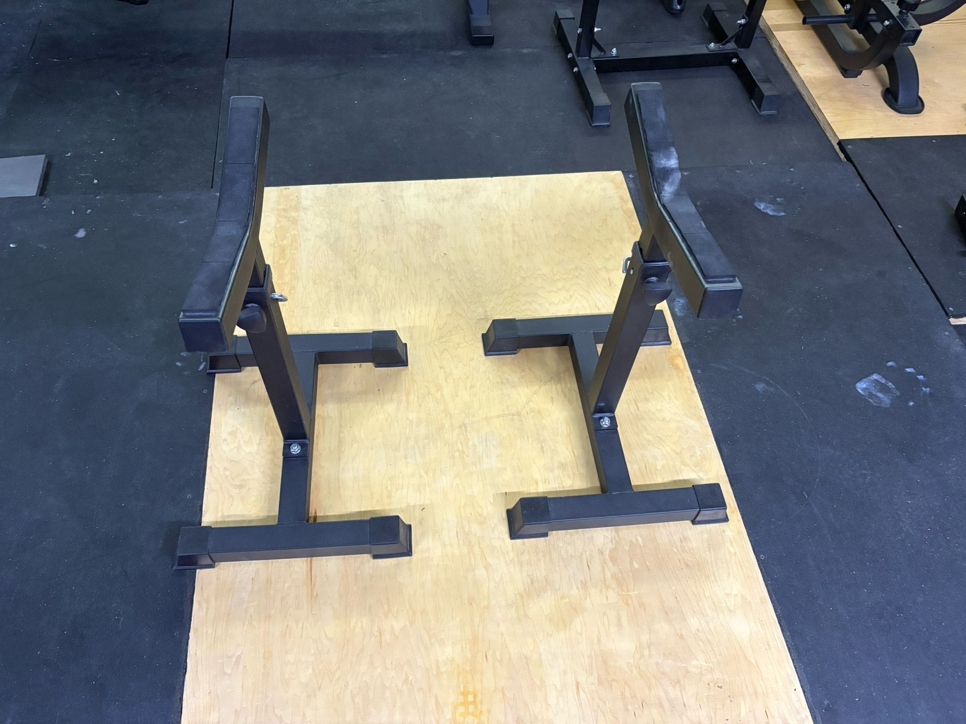 Titan Fitness Spotter Stands