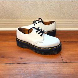 Dr Martens Multiple Sizes Read Entire Description 