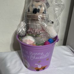 Minnie mouse Easter basket