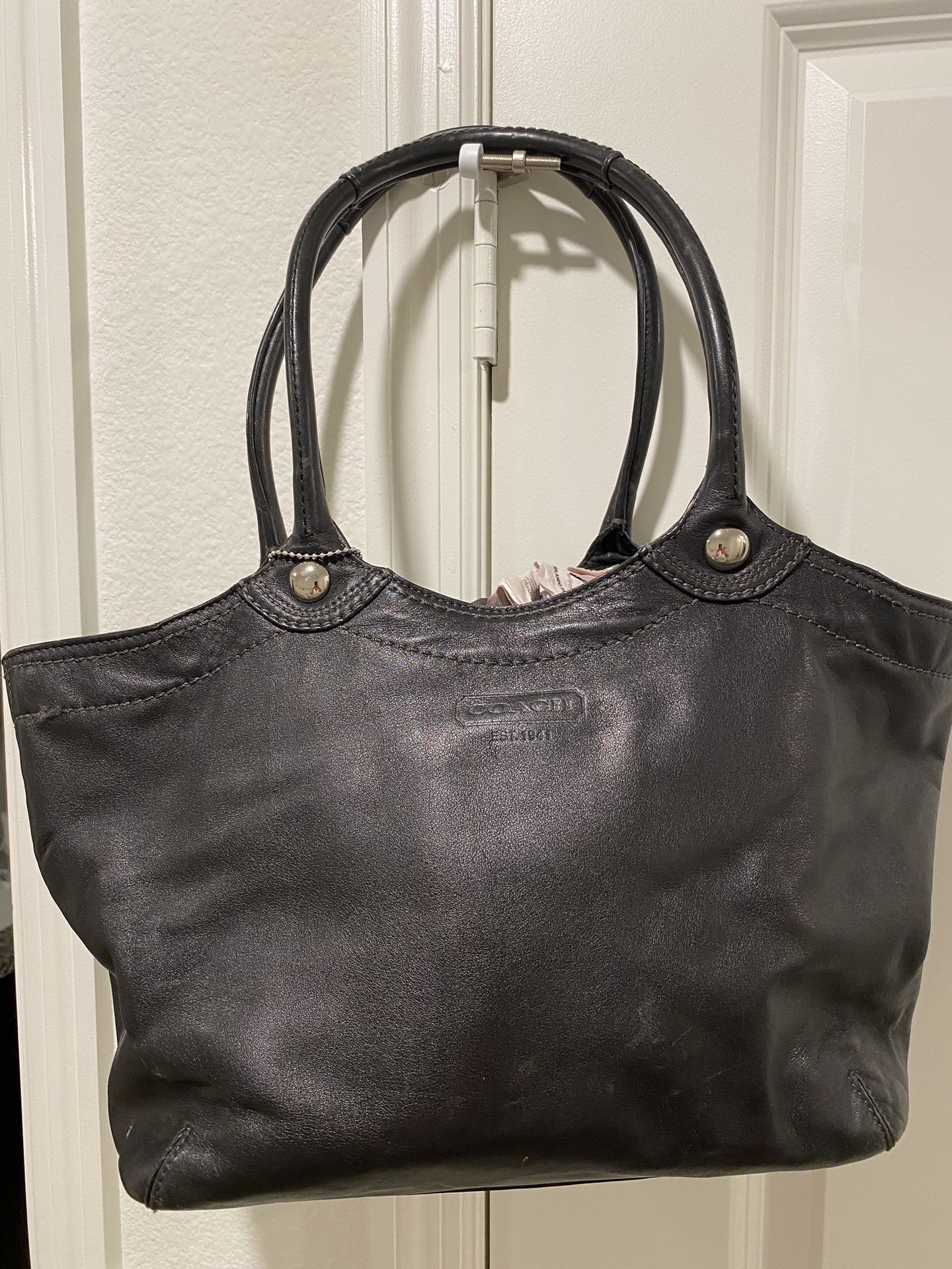 COACH Black Smooth Leather Large Hobo Purse Shoulder Bag