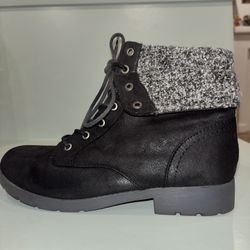 Arizona Jean Company York black and grey tweed knit ankle combat boots Sz 9W