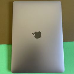 Apple MacBook Air 13 (2020 / M1 Chip) 8GB Ram 512GB SSD (Like New - 96 % Battery Health)